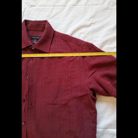 VanHeusen Mens Burgundy Red Button Up Short Sleeve Collar Smal 14-14.5 - Picture 4 of 6